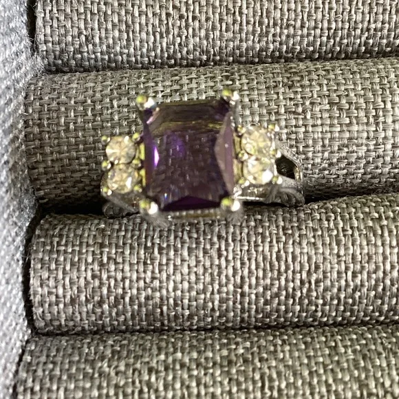 Silver Ring with Purple Gemstone - Picture 1 of 8